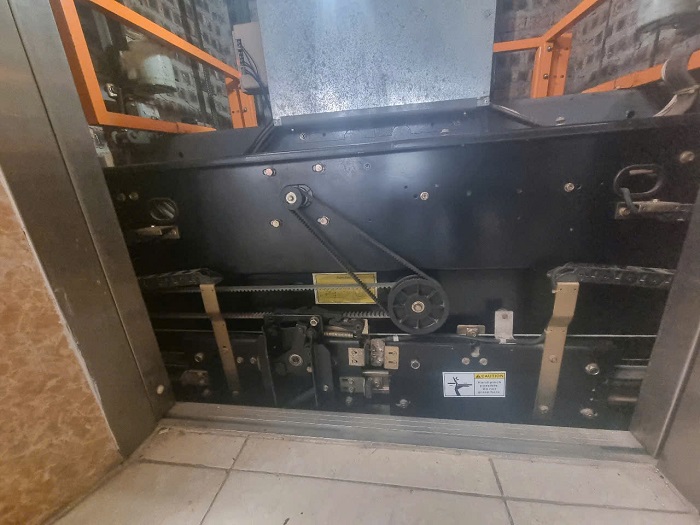 Thiết bị cửa cabin thang máy CO 700 mở tim