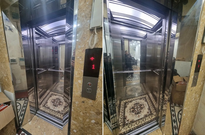 Hai bên vách trái phải cabin inox 304 sọc nhuyễn xen inox gương tay vịn tròn