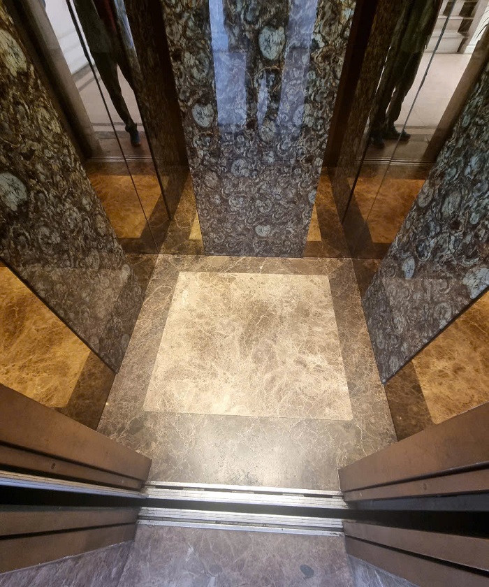 Sàn cabin đá màu nâu vân đá tự nhiên