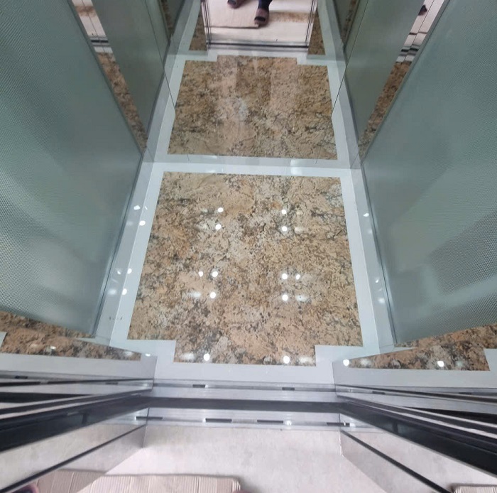 Sàn đá vàng hoàng gia và trắng vân tự nhiên kích thước 1100x 1000 mm