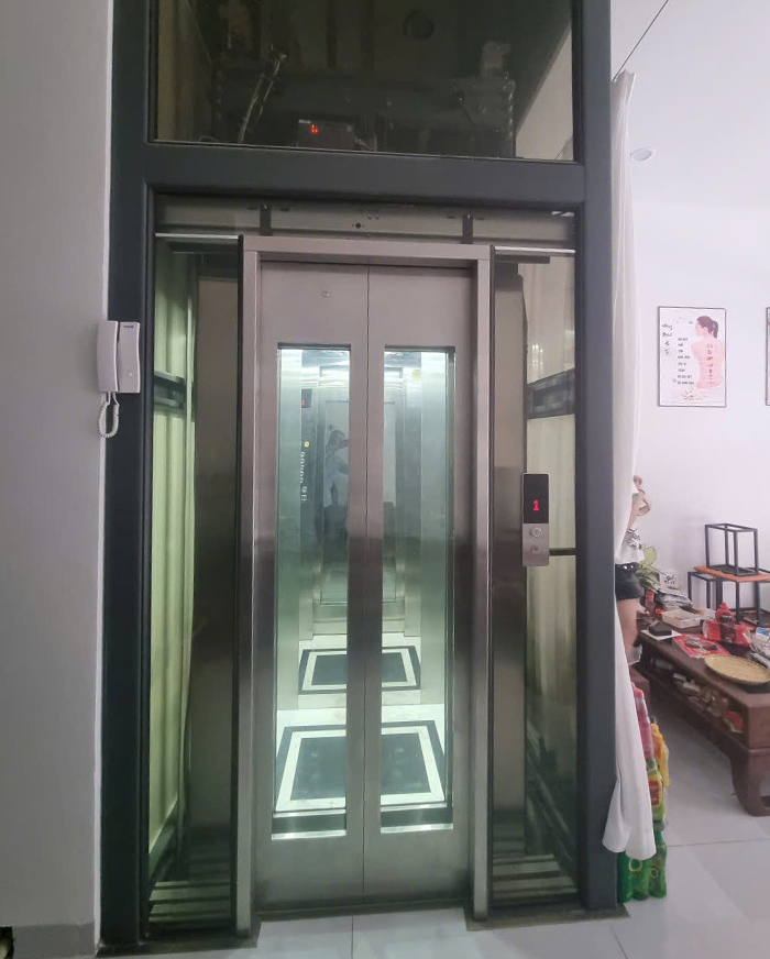 Cửa tầng 1, 2, 3, 4, 5 kích thước Co 700 x 2100 mm