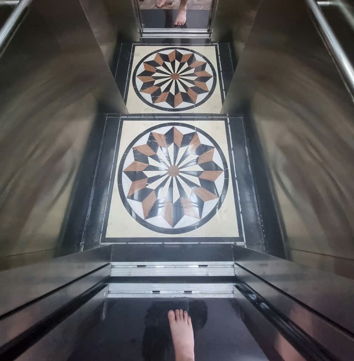 Sàn đá tự nhiên ghép hoa văn kích thước 1000x 1000 mm