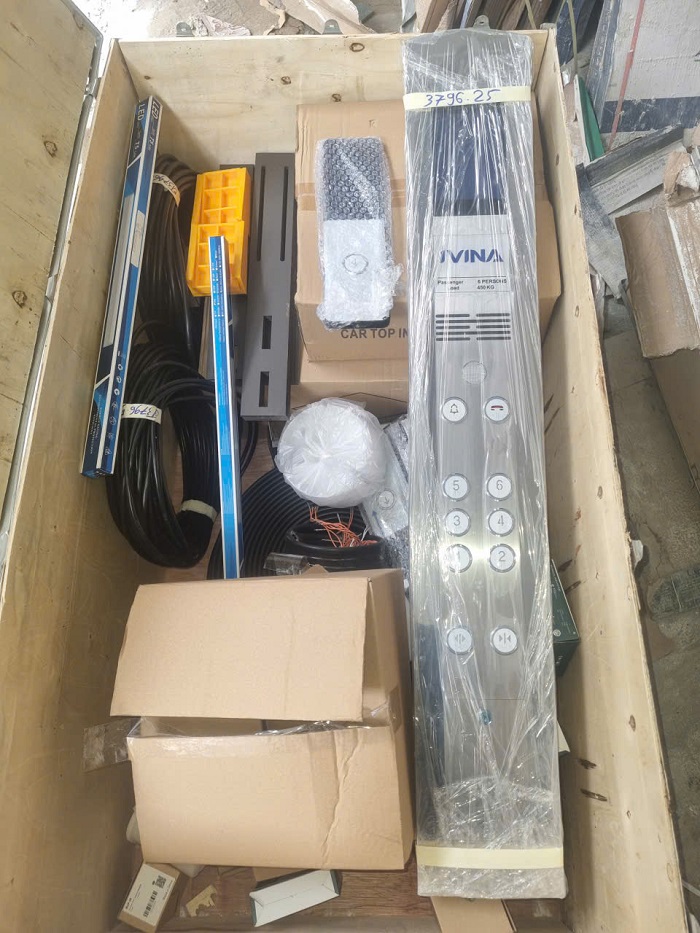 Thiết bị điện thang máy trước khi lắp đặt